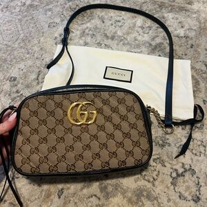 GUCCI GG Marmont small shoulder bag